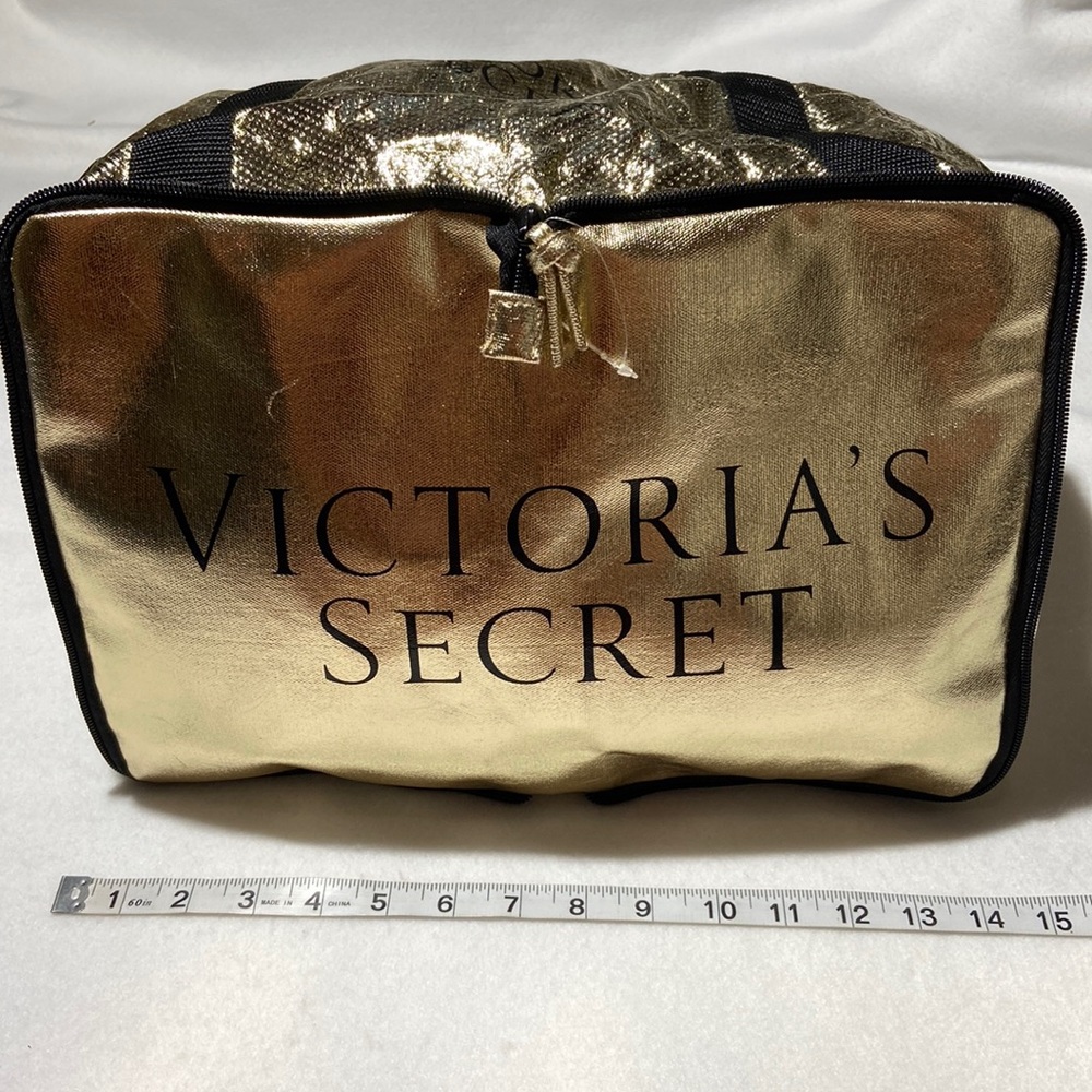 Victoria’s Secret Foldable Duffel/Tote Bag. Never Used. Gold and Black. - Picture 5 of 11
